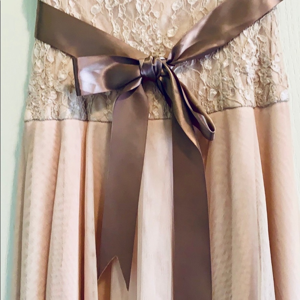 Pink lace dress - Picture 7 of 7